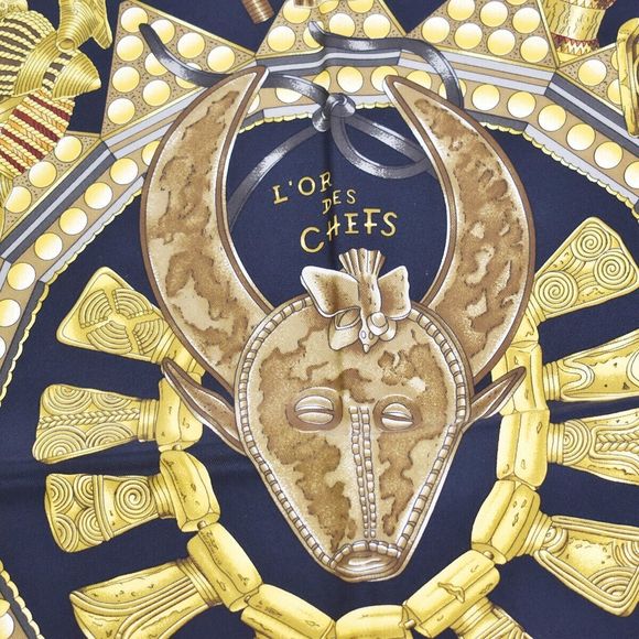 HERMES Carre 90 Scarves - Picture 2 of 11